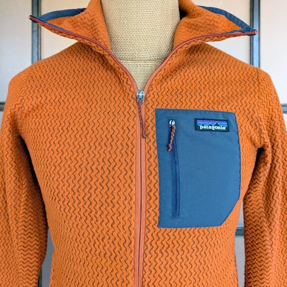 PATAGONIA | R1 Air Full-Zip Hoody | "Sandhill Rust" (Orange) - Picture 4 of 8